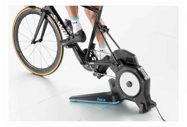 Hometrainer Tacx Flux 2 Smart 8 Hometrainer Tacx Flux 2 Smart – Image 8