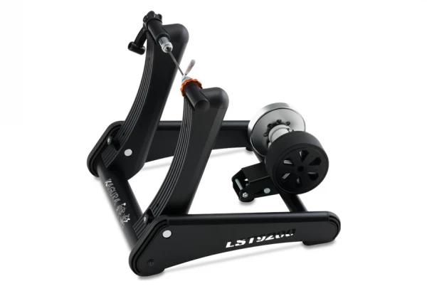 Home Trainer Connecté Minoura Kagura Smart Turbo LST9200 Liveride 1 Home Trainer Connecté Minoura Kagura Smart Turbo LST9200 Liveride